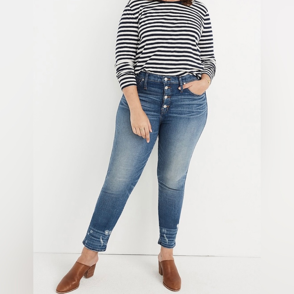 LIKE NEW! MADEWELL Slim Straight Jeans: Distressed Button-Front Edition!